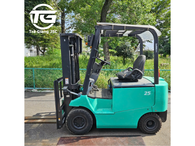 NICHIYU ELECTRIC FORKLIFT 2.5 TON